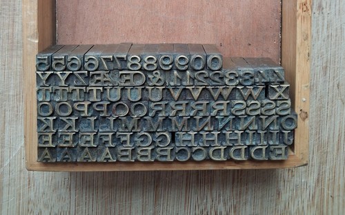 Bookbinders brass type - type,