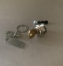 Oakley Display Case Lock & Key