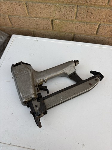 Draper pneumatic air stapler - air,