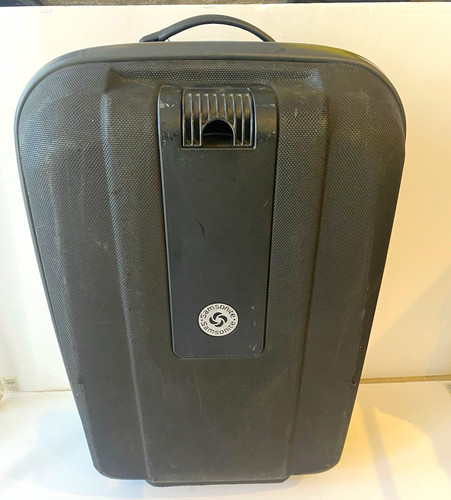 Samsonite black hard shell - samsonite,