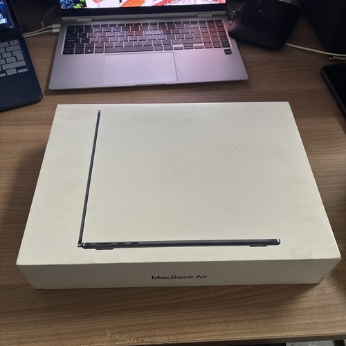 Apple macbook air inch m3 - apple,