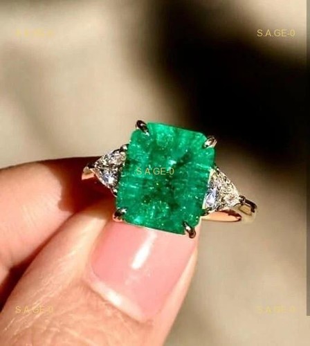 Emerald cut green - ct,
