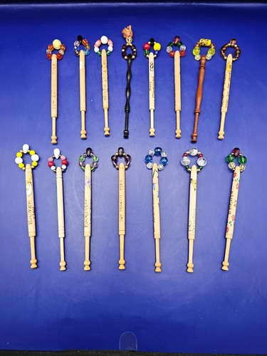 Wooden decorated lace - decorated,
