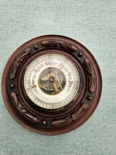 Vintage g aneroid - j,