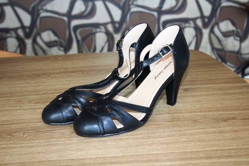 Shoes strappy black 1920s - shoes,