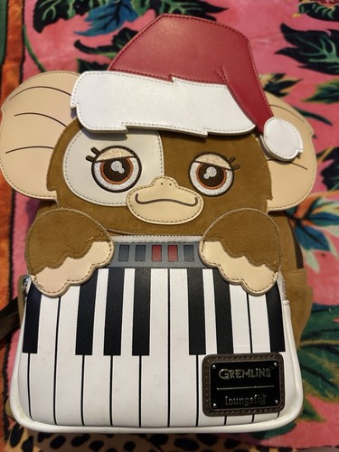 Loungefly gremlins gizmo santa - loungefly,