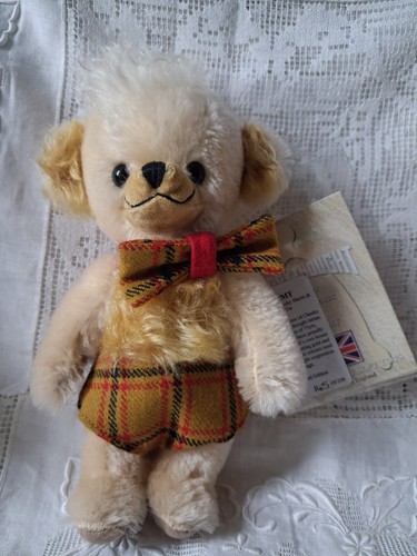 Merrythought teddybear - merrythought,