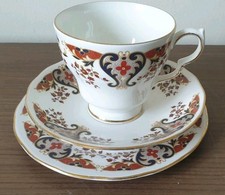 Colclough Royale bone china tea trio - cup, saucer & plate - scalloped handle