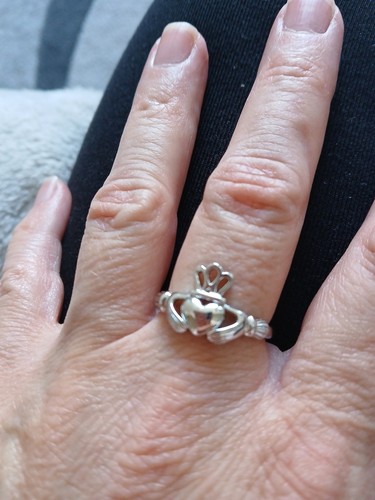 Size claddagh ring - size,