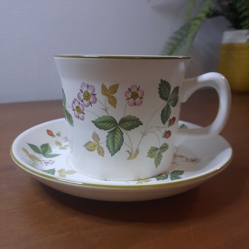 Wedgwood wild strawberry - x,