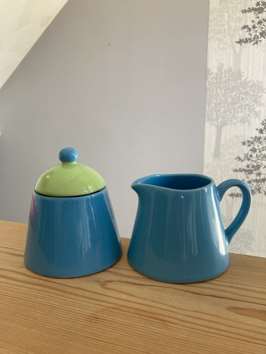 Rayware vintage blue milk jug - milk,