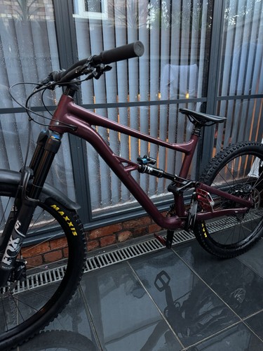 Specialized status 160 full - status,