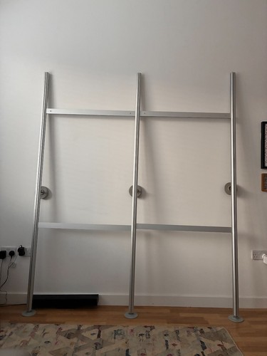 Vitsoe 606 posts 223cm - 606,