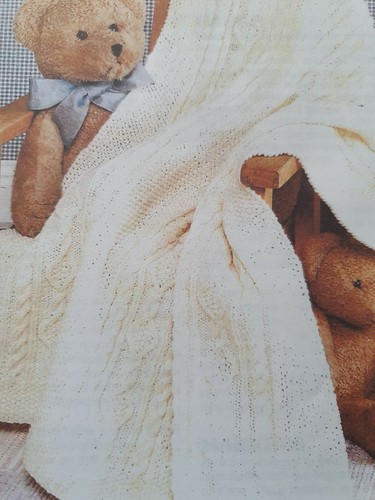 Knitting pattern for baby - dk,