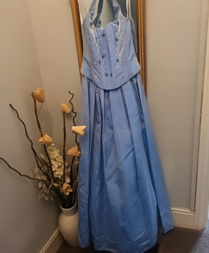 Light blue prom fancy - light, dress