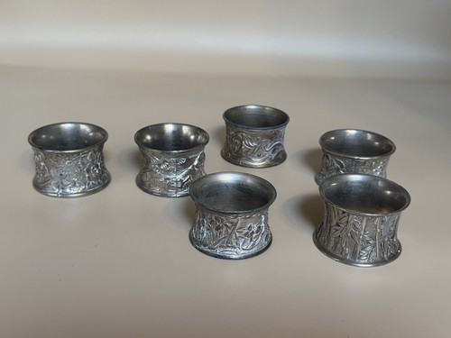 Pretty set silver colour - set,