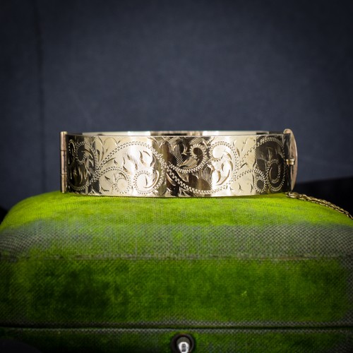 Vintage heavy 9ct gold metal - gold,