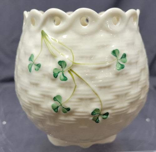 Belleek shamrock round - shamrock,