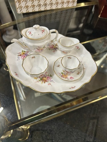 Royal crown derby miniature - miniature, t