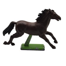 Britains Ltd  1971 Deetail Brown Horse on Green Base (Has Chips in Paint)