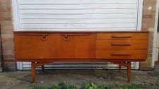 1960s LONG TEAK SIDEBOARD