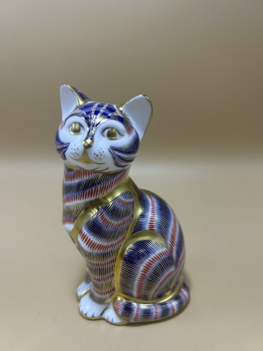 Royal crown derby - crown, "imari