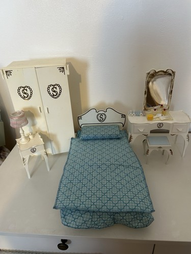 Sindy doll bedroom - bedroom, set
