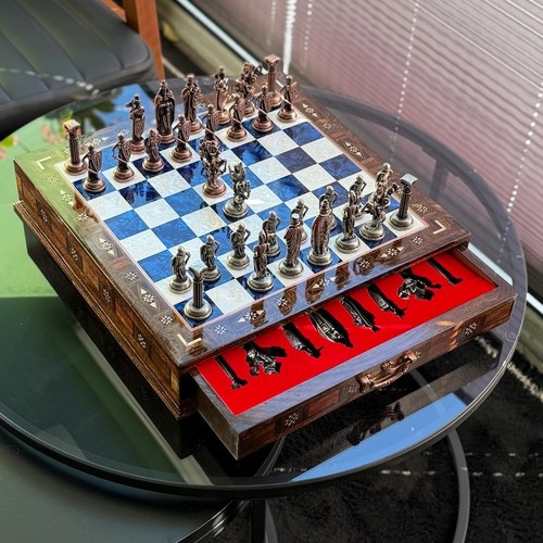 Antique crusaders chess set - antique,