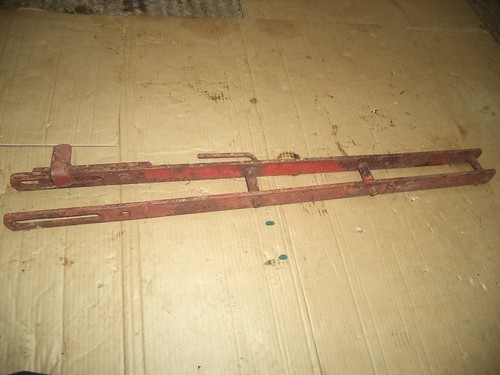 165 mower float bracket - cm,
