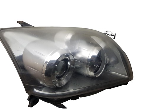 Toyota avensis headlight lamp - toyota,