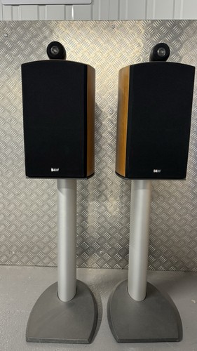 Speakers - b&w,