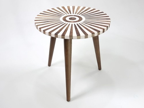 Striped round table - striped,