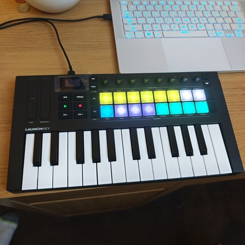 Novation launchkey mk4 usb - launchkey,