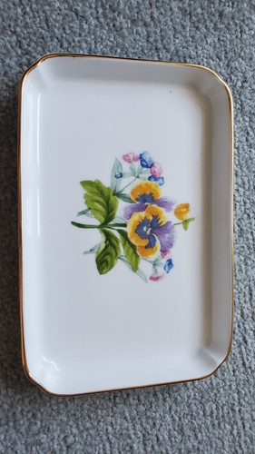 Royal vale flower and gold - royal,