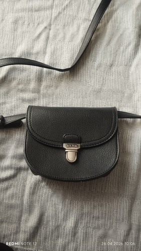 This black leather - , crossbody