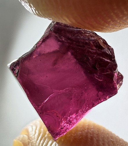 Natural purple garnet - ct,
