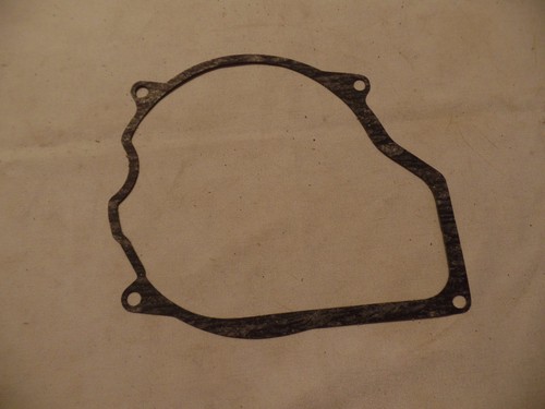 Nos yamaha oil pump cover - nos,