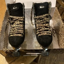 Moxi Panther Black Suede