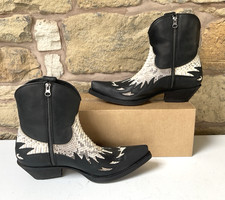 Mayura leather cowboy boots - leather,