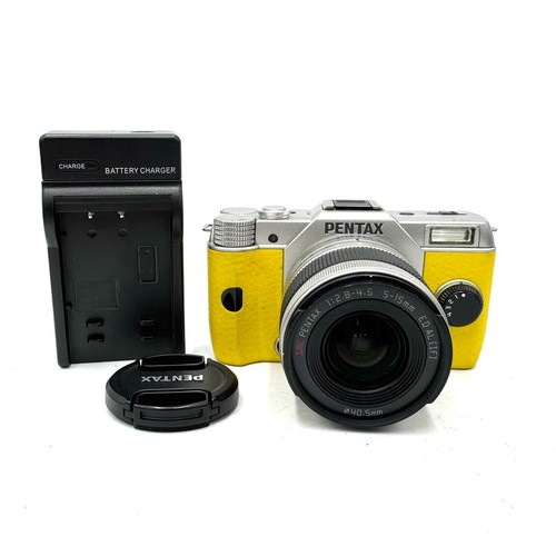 Pentax digital camera - q7,
