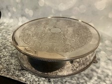 Stunning wedding cake stand