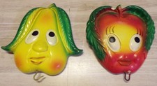 VINTAGE 1970 MILLER STUDIO CHALKWARE APPLE AND PEAR KITCHEN WALL HOOK