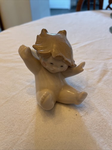 Lladro nao cheeky cherub - lladro,