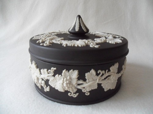 Wedgwood jasperware black - wedgwood,