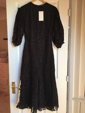 Black Floral Cropped Lace