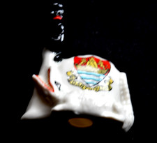 CRESTED CHINA ARCADIAN BLACK