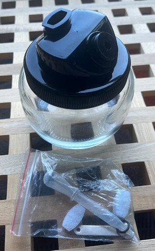 Edible airbrush cleaning