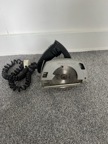 Black and decker circular saw - black,