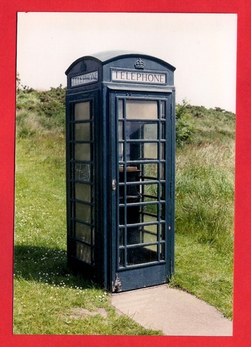 Photo blue telephone box - telephone,