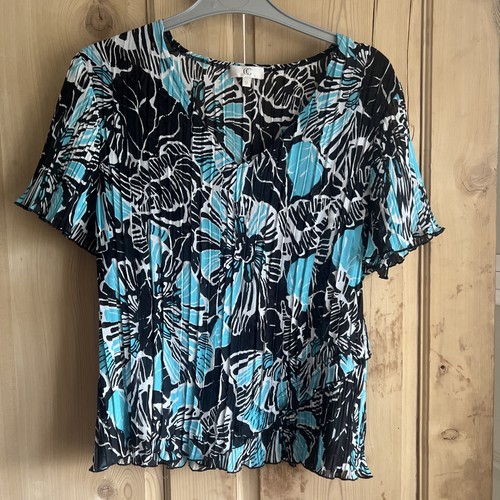 Country casuals ladies top - country,